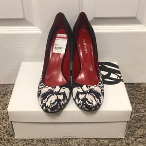 Black and White Floral Pumps